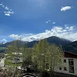 Apartament Garden House *