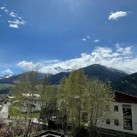 Apartament Garden House *