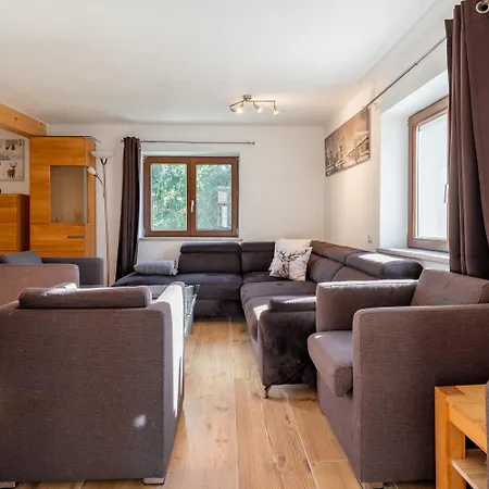 Garden House * 尼登希尔